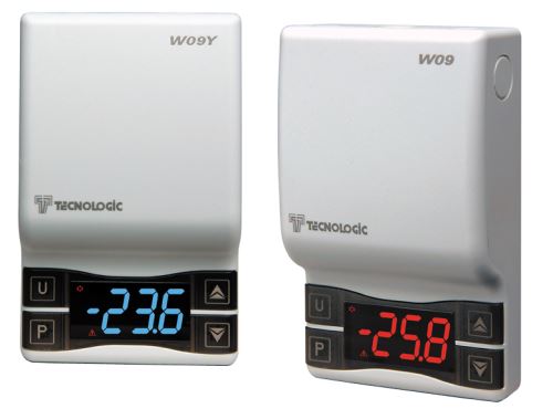 Compact wall thermostat Tecnologic W09 HRBE with buzzer and blue display